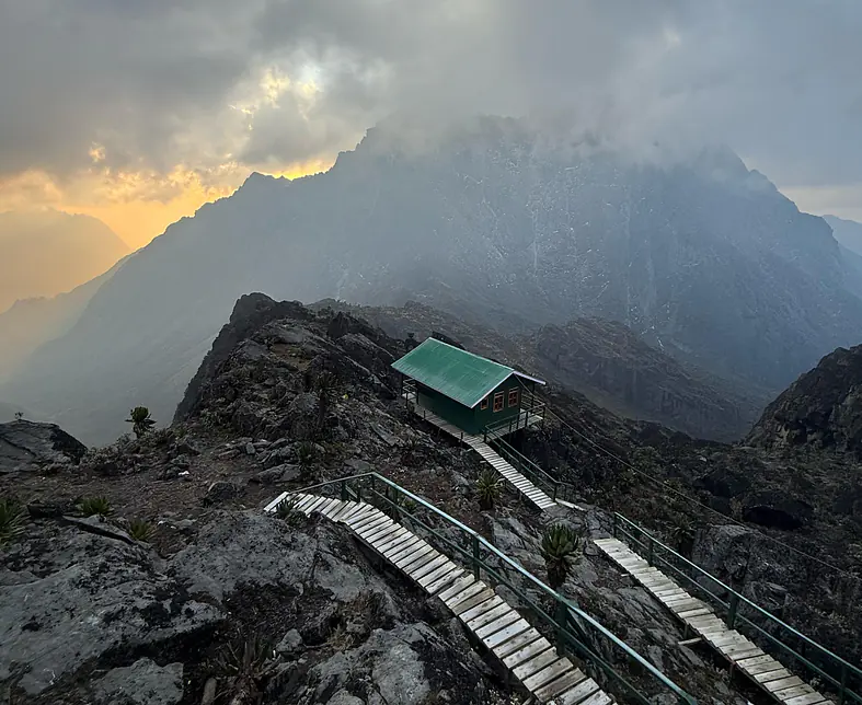 WhatsApp Image 2025-05-06 at 21.44.24.jpeg