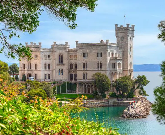 Rundreise_Friaul_SchlossMiramare_26.jpg