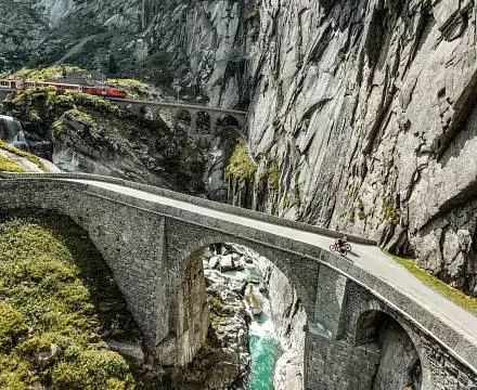 ST_3x2_Andermatt-Devils-Bridge_75292.jpg